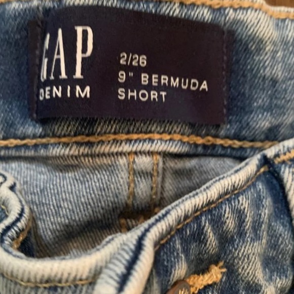 Gap Denim Jean Deconstructed Bermunda Shorts - Picture 2 of 5